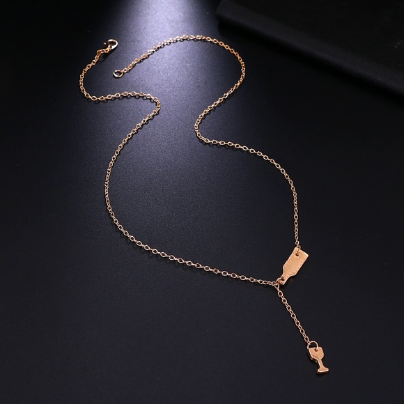 🍷Wine Glass Necklace🍷 - Picture 4 of 4